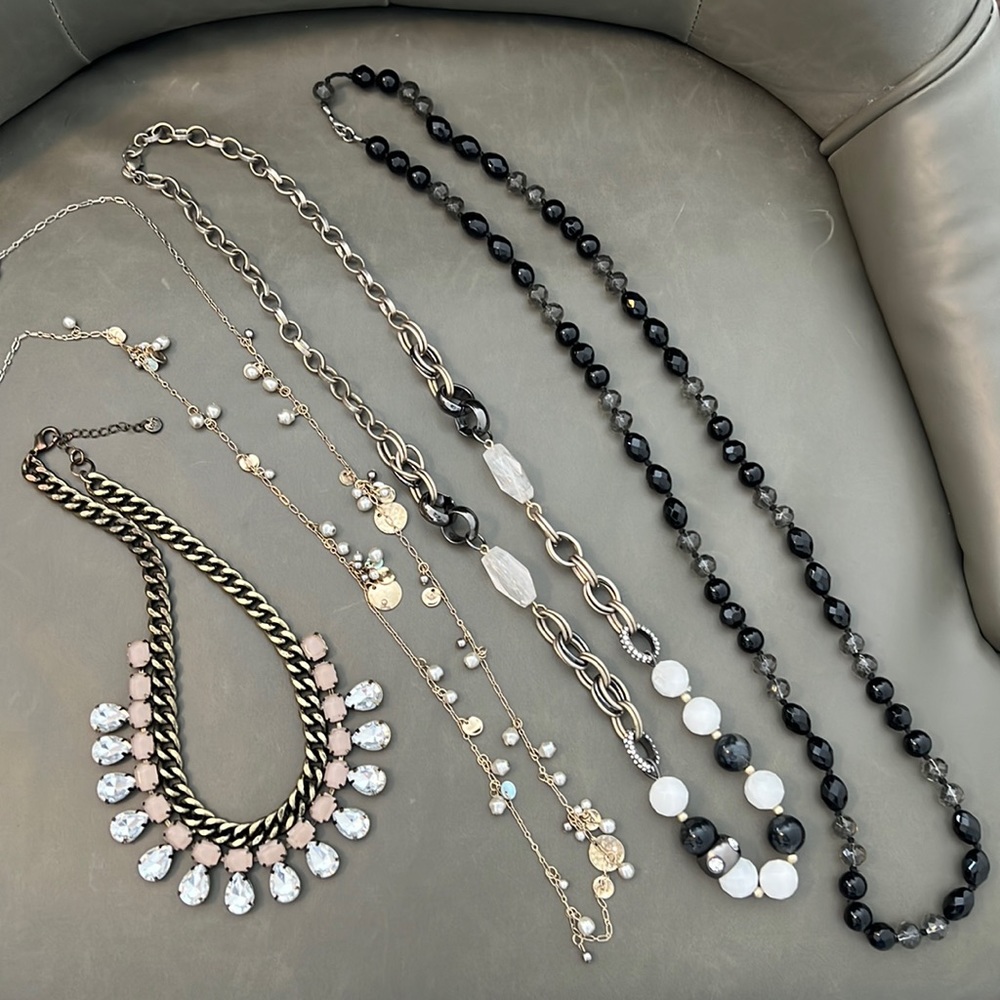 BUNDLE 4 Necklaces - Beautiful 💜 - Picture 2 of 4